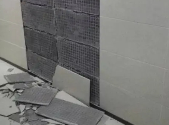 远安瓷砖空鼓维修公司分享下远安墙砖松动维修的知识